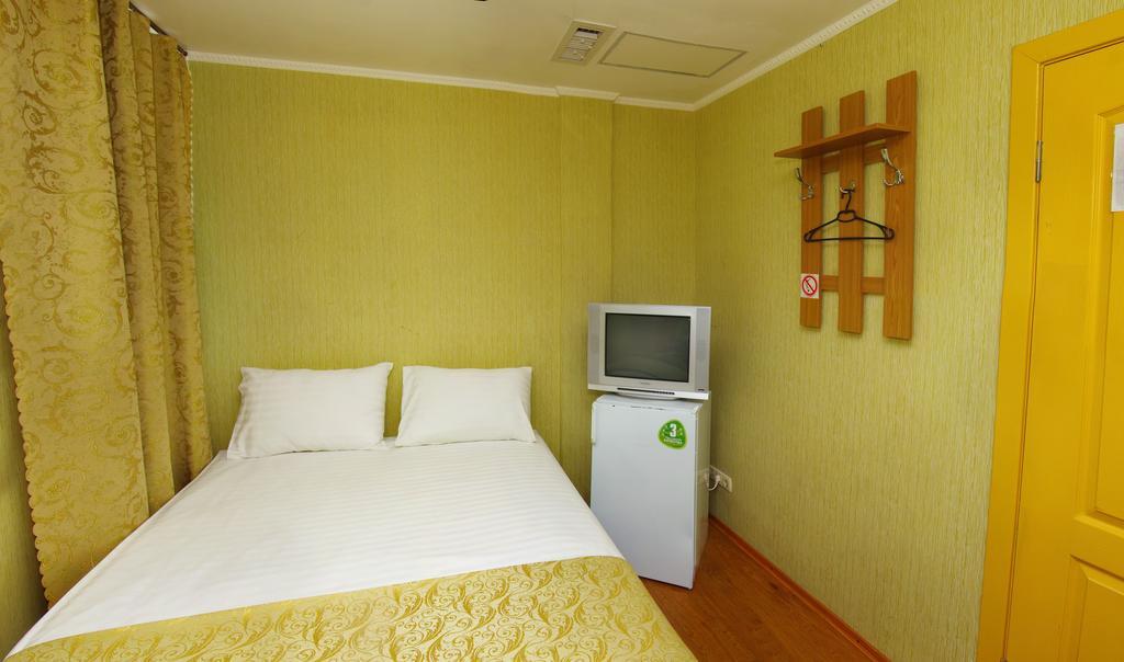 Tokyo Star Economy Hotel Odessa Eksteriør bilde